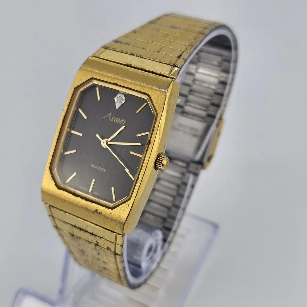 Women's Analog Watch 26MM Black Dial‎ Gold Metal Bands NEW Battery